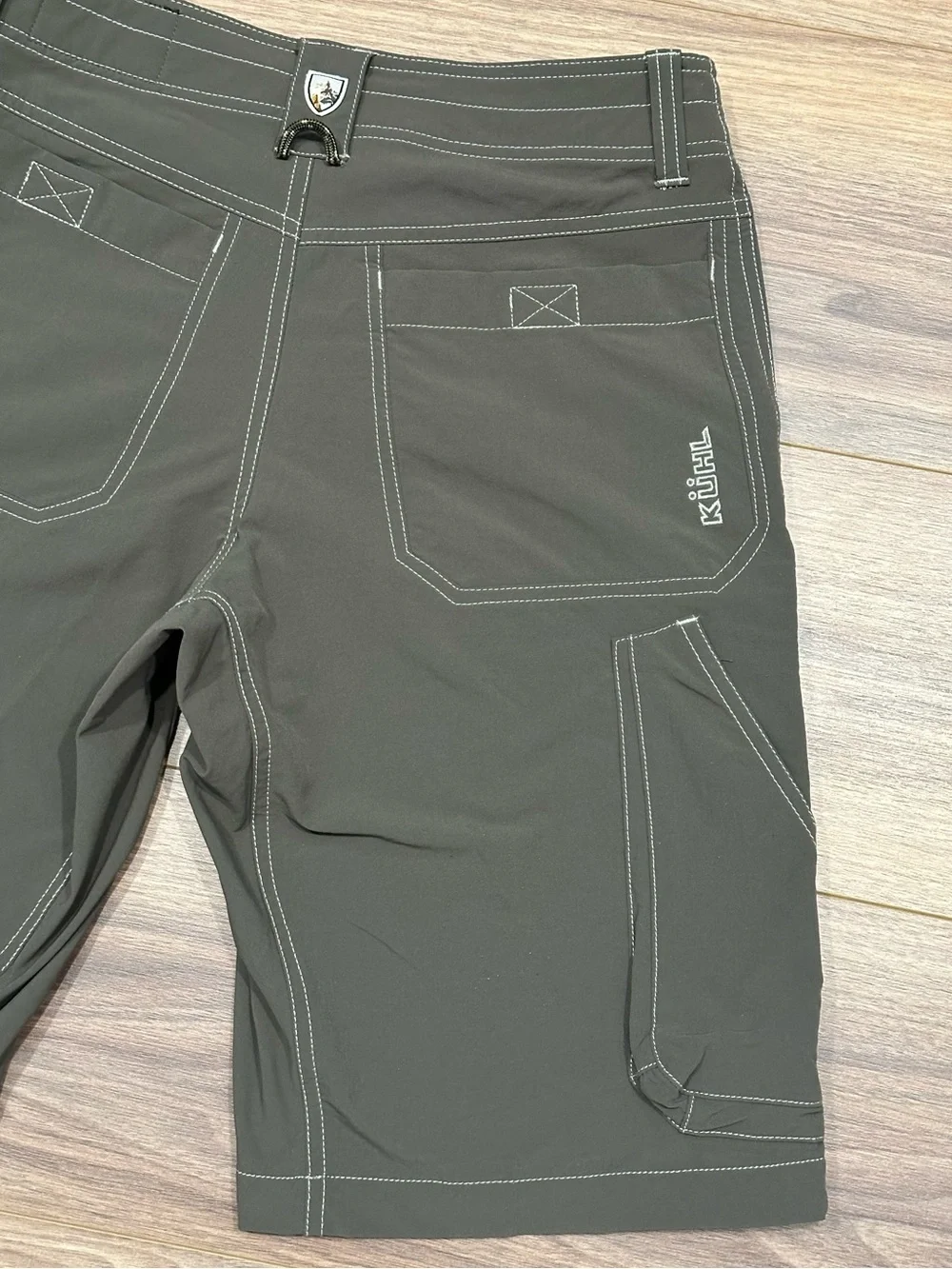 Kuhl Renegade Shorts in Olive Green Size 30